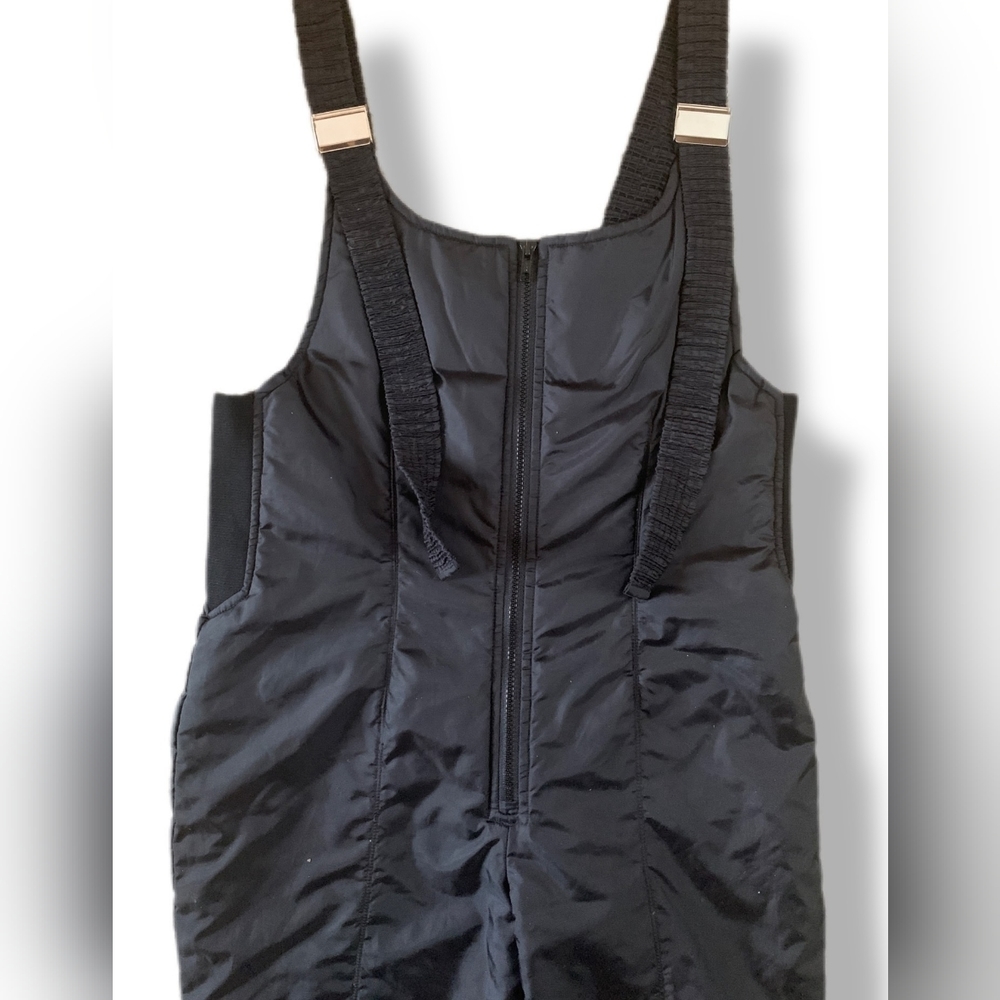Vintage 1980s SNUGGLER
